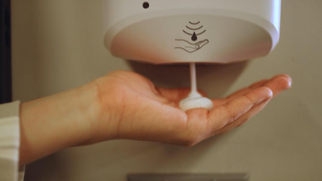Holiday Inn Mumbai International Airport By Ihg 外观 照片 Soap dispenser