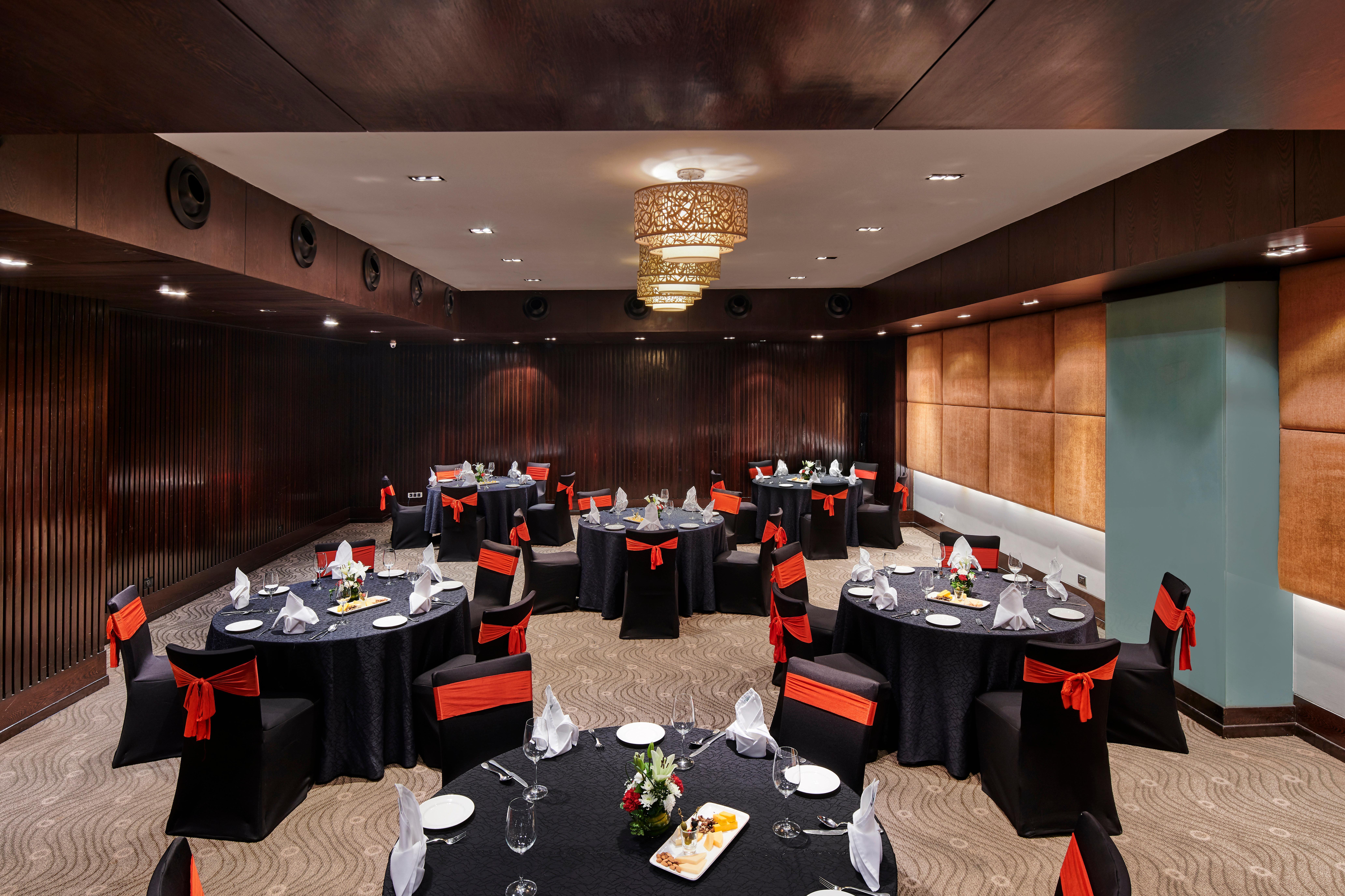 Holiday Inn Mumbai International Airport By Ihg 外观 照片 The Royal