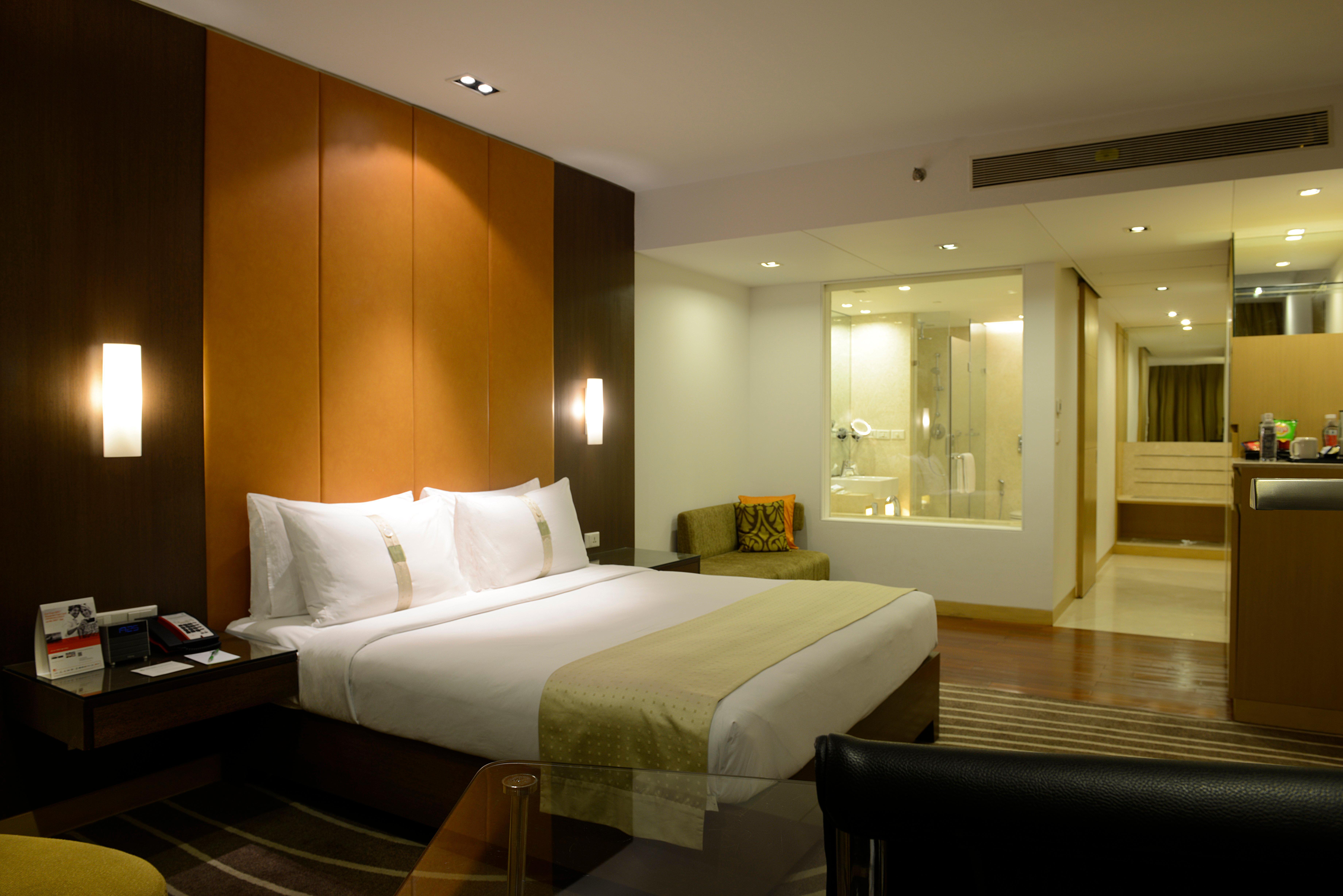 Holiday Inn Mumbai International Airport By Ihg 外观 照片 A suite at the Taj Mahal Palace, Mumbai