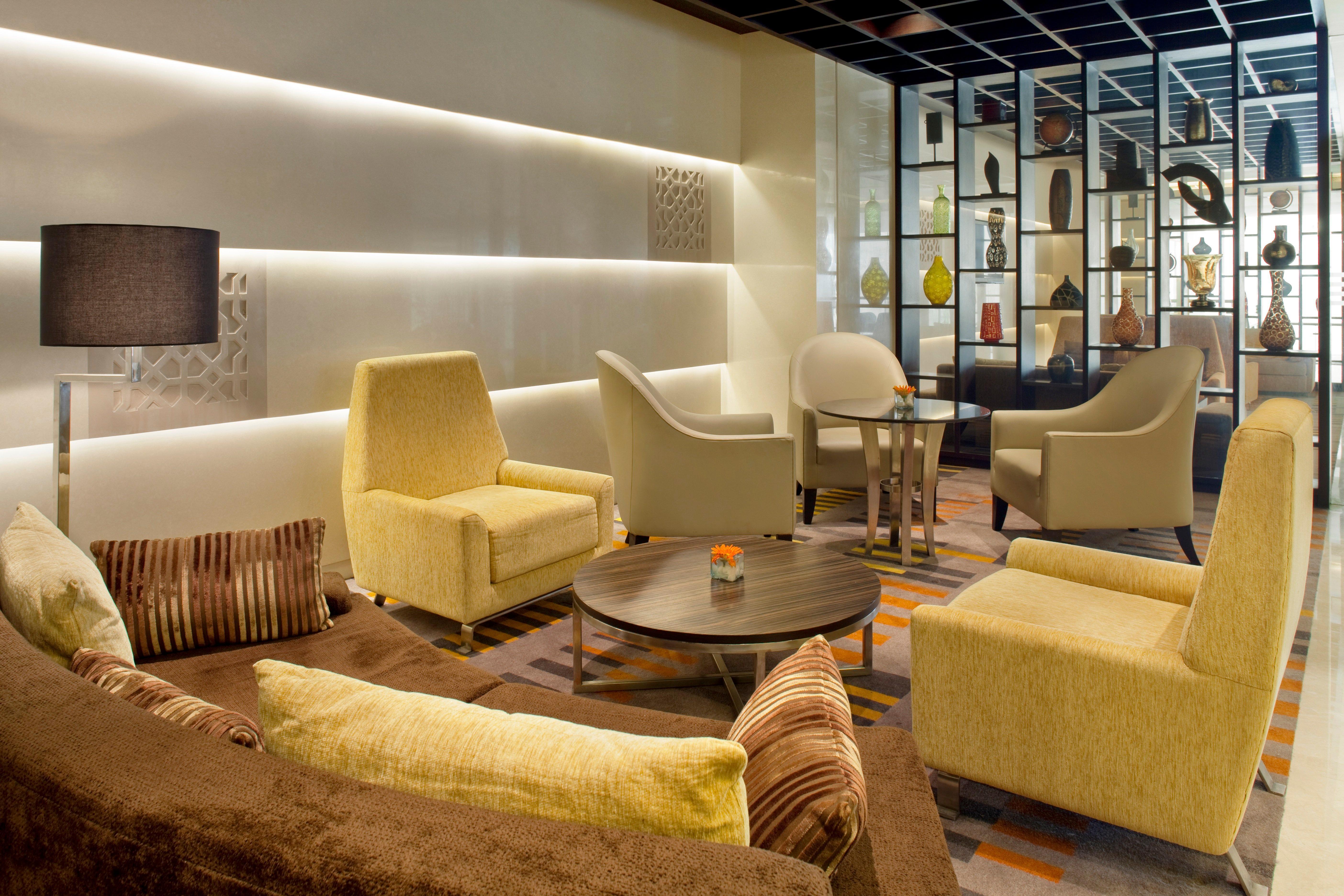 Holiday Inn Mumbai International Airport By Ihg 外观 照片 The lounge at the airport